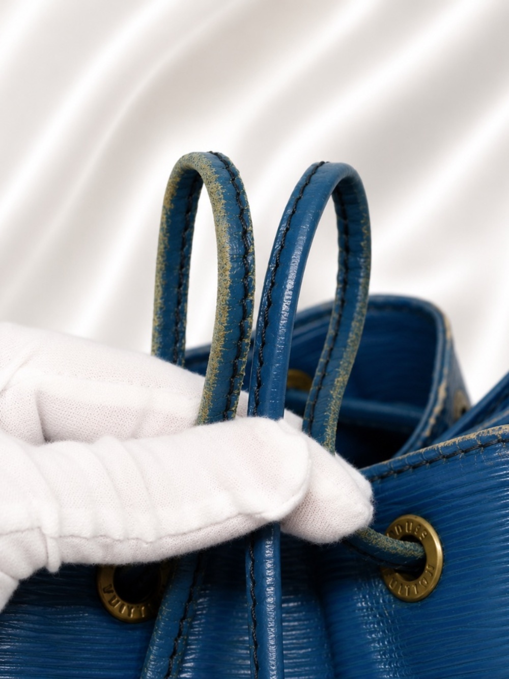 Louis Vuitton Petit Noe Handbag - Blue Epi Leather - Picture 7 of 12